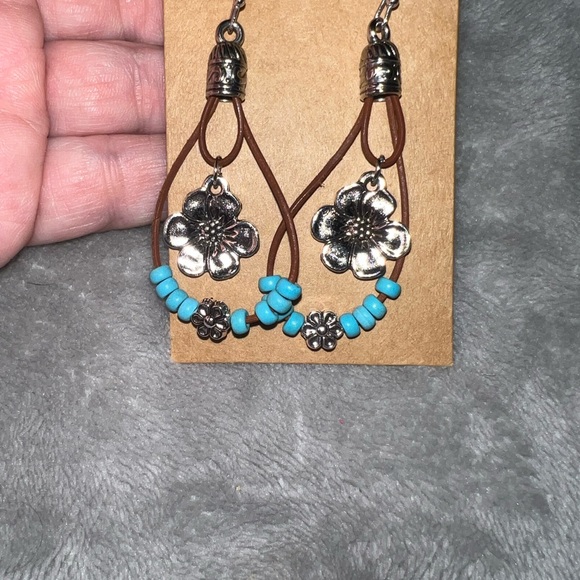 Silver and Turquoise Floral drop Earrings - Picture 3 of 4